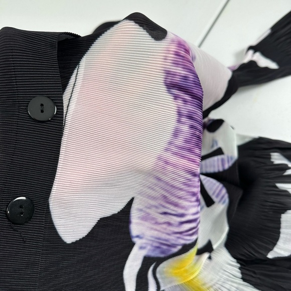 Boutique Dressy Floral Micro Pleated Slinky Button Front Midi Dress - Picture 8 of 8